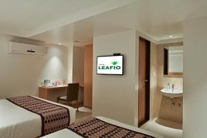 Hotel Leafio-Near Airport