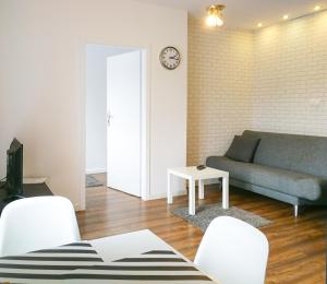 Black White Apartment
