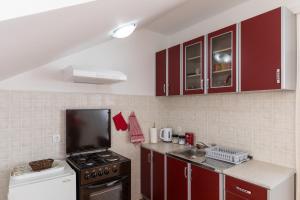 Red Wine Apartments