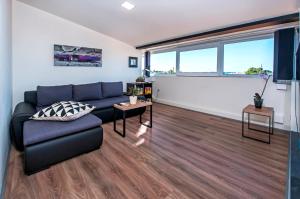 Lakovich Sea view Apartments