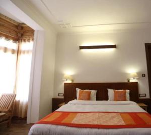 Himalayan Retreat-Karzoo