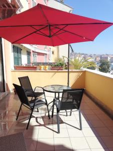 Center of Rovinj, sea view apartment