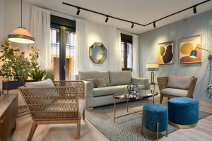 ELEVEN Apartments Real de la Carretería, by Homing U