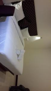 Olives Pleasant Stays