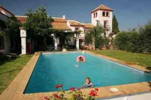 Cortijo El Triguero N-398 Ctra Carmona – El Viso del Alcor Km 18 - Gandul