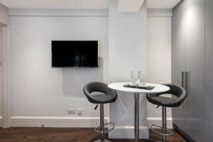 Chelsea Apartment | Kings Road, Sloane Square & Lift