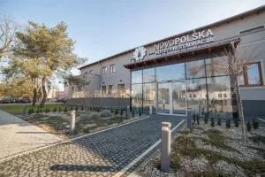 Novopolska - Hotel i Restauracja - Wonieść