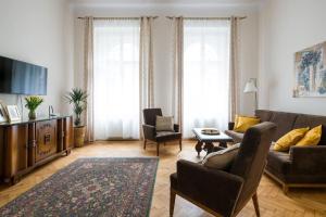 Belle Epoque I, luxury suite 50m to Main Square