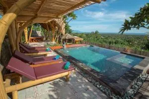 Menjangan Hill - 班尤温当