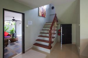 Baan Santhiya Private Pool Villas - Free Tuk-Tuk Service to the Beach!