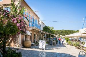 SEA FRONT FISCARDO ROOMS Kefalloniá Greece