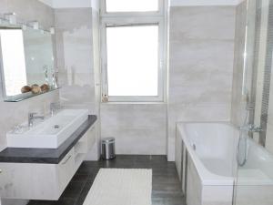 Rooms & Apartments near Zoologischer Garten