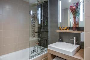 Hotels Mercure Paris Gare Montparnasse : photos des chambres