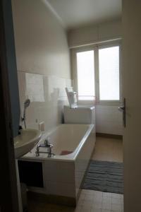 Themis by Welcome to Cannes