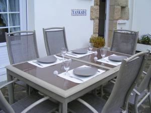 Maisons de vacances Maison classee 3 etoiles, grand jardin clos au calme Proche centre ville, 10 min des plages : photos des chambres