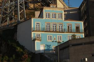 Porto View by Patio 25