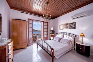Apartment Villa Nitsa Halki-Island Greece