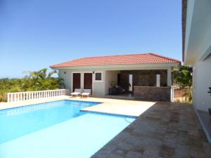 Fabulous 3 BR Villa Sans Souci