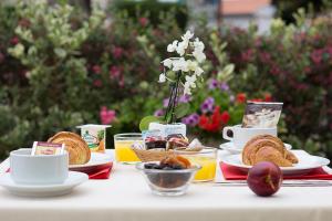 Hotels Hotel Le Dauphin : photos des chambres