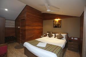 Hotel Rushabh Home