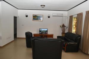 Zeph self catering