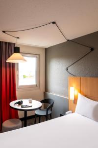 Hotels ibis Cergy Pontoise Le Port : 2 Chambres Doubles Adjacentes