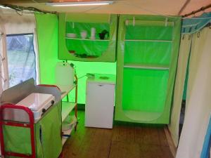 Campings Camping Les Craoues : photos des chambres