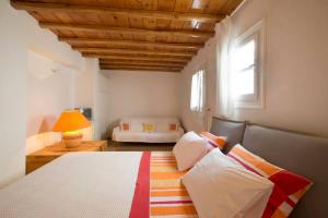 Villa room in Psarrou villa for 10 guests stunning sea views