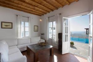 Psarrou villa for 10 guests, stunning sea views Myconos Greece