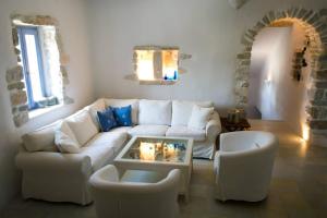Villa Serenity next to beach Paros Greece