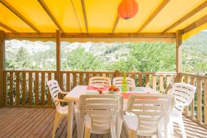 Campings Camping les Princes d'Orange : photos des chambres