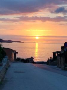 Paradiso Pool Apartments by DomusAway img38