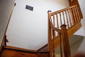 Drang houserooms have stairs