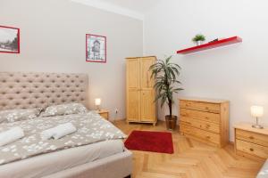 Two-Bedroom Apartment room in Old Town Home Prague