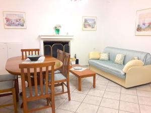 Elafonisos: Two storey house on the sea front Lakonia Greece