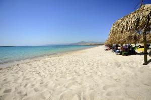 Elafonisos: Two storey house on the sea front Lakonia Greece