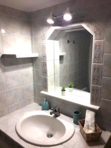 Elafonisos: Two storey house on the sea front Lakonia Greece