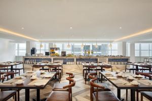 Days Hotel & Suites by Wyndham KL - Chan Sow Lin MRT or LRT