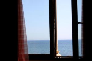Camera Matrimoniale/Doppia con Letti Singoli con Vista Mare