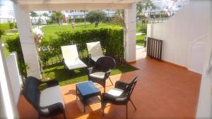 Relaxed holiday in a child and family friendly garden Naranjos 5
