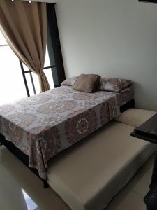 Apartasuites Medellin Los Molinos