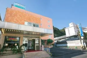 ホテル横須賀 (Hotel Yokosuka)