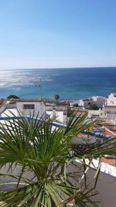 LUXURY OCEAN PENTHOUSE- panoramic sea view & tikki bar on private terrasse