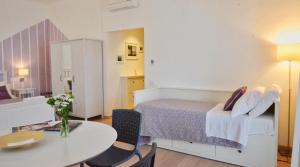 Mini Suite