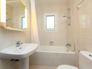 Holiday Home Carlos by Interhome