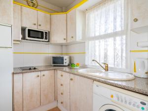 Apartment Imperial Puerto-2 by Interhome