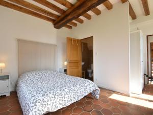 Maisons de vacances Tasteful Holiday Home in Sormery with Swimming Pool : photos des chambres