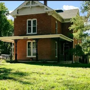 Smithville Historical Museum and Inn - Linkville