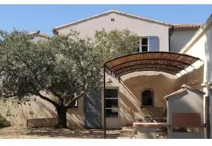 Gîtes du Cigalon et de la Montagnette - Aramon