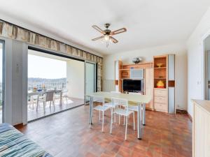 Apartment Les Mimosas-1 by Interhome